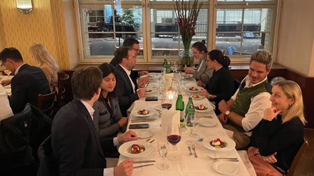 Angeregte Fachgespräche beim 2. PROXORA Dinner & Dialog in Berlin rund um die Zukunft der Compliance.